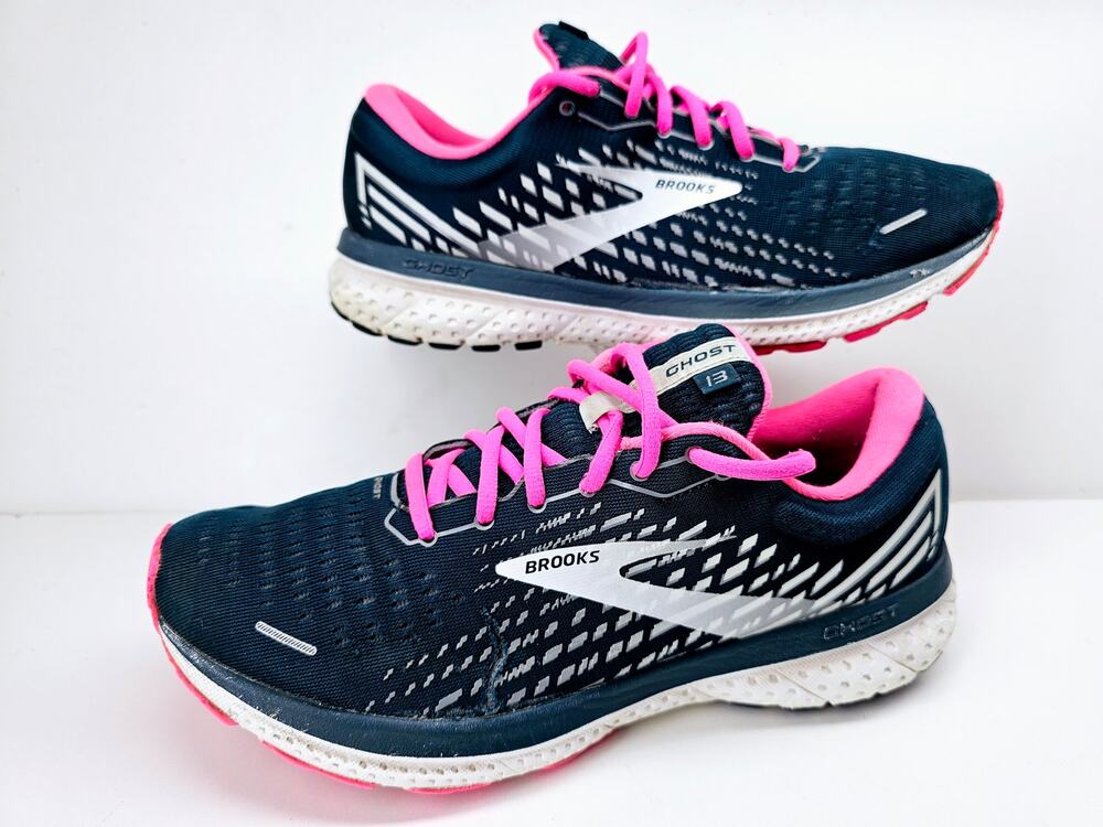 Brooks Women 11 Comfy footwear //